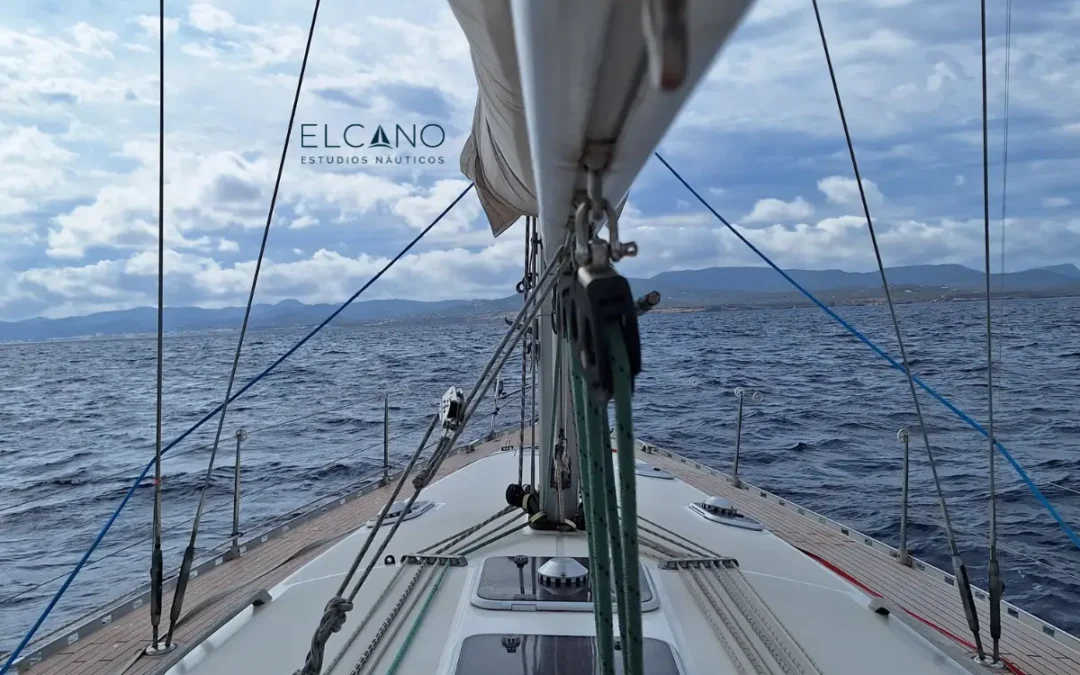 Cómo aprender a navegar: La formación náutica más completa